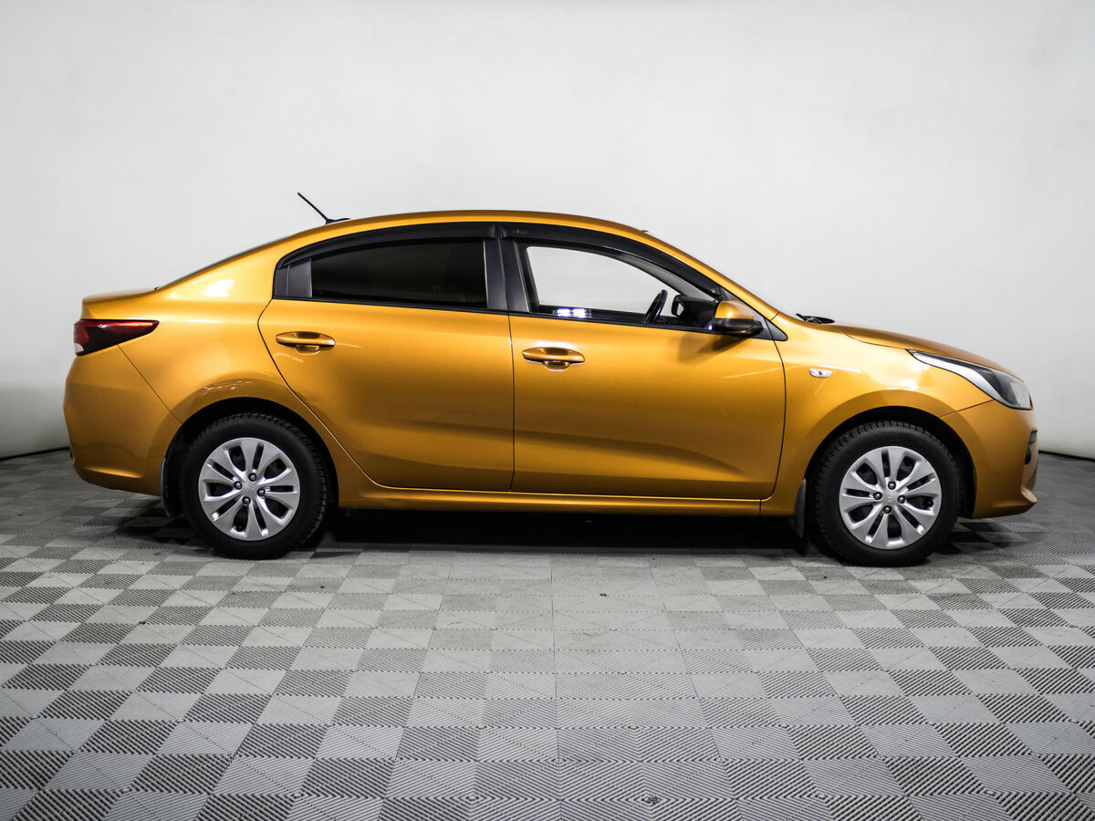 Kia Rio с пробегом — 2017 год. Фото: #3