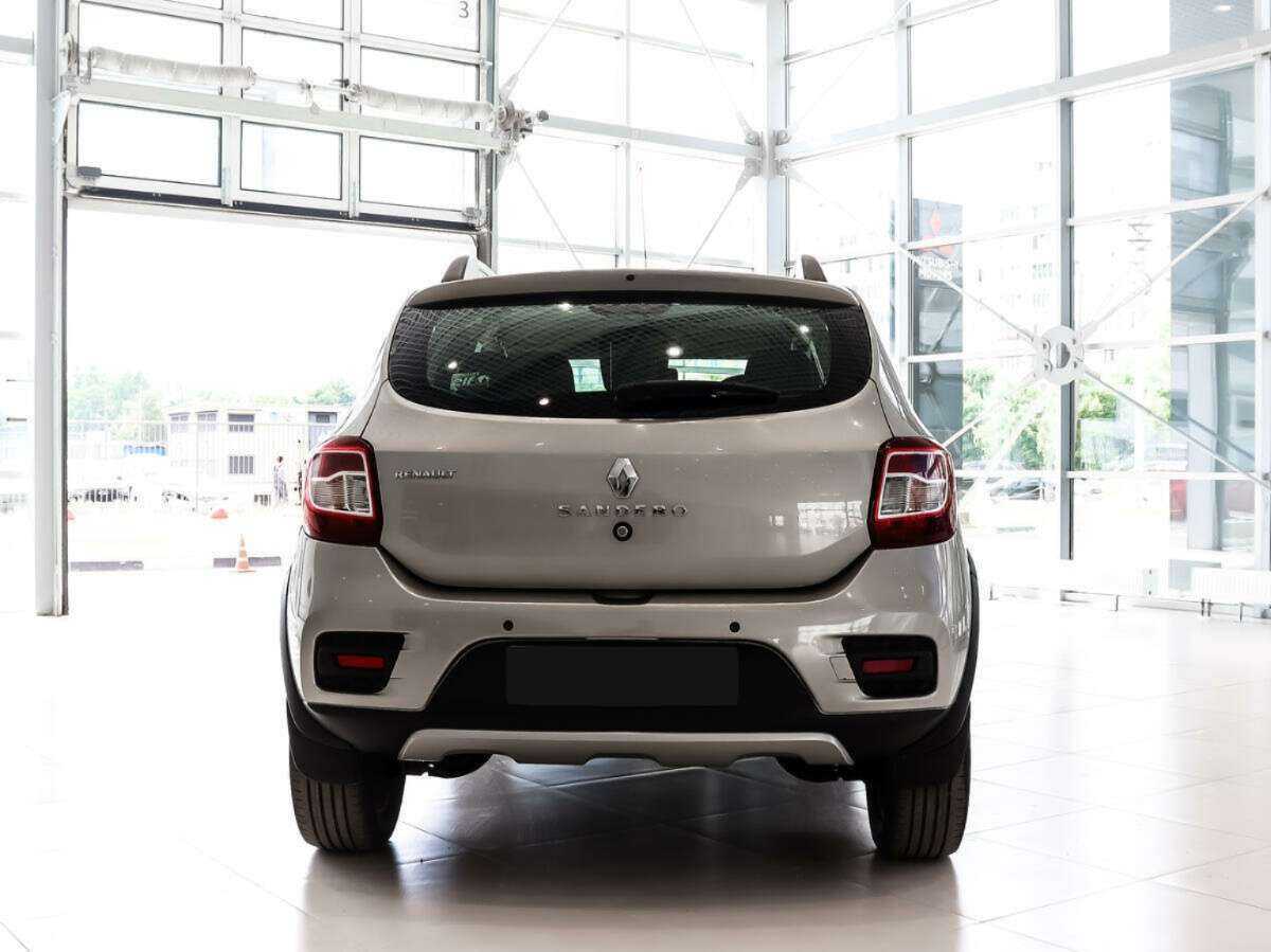 Renault Sandero с пробегом — 2017 год. Фото: #5