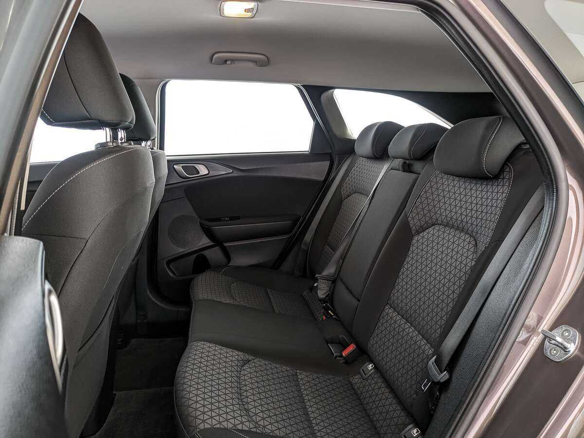 Kia Ceed с пробегом — 2021 год. Фото: #13