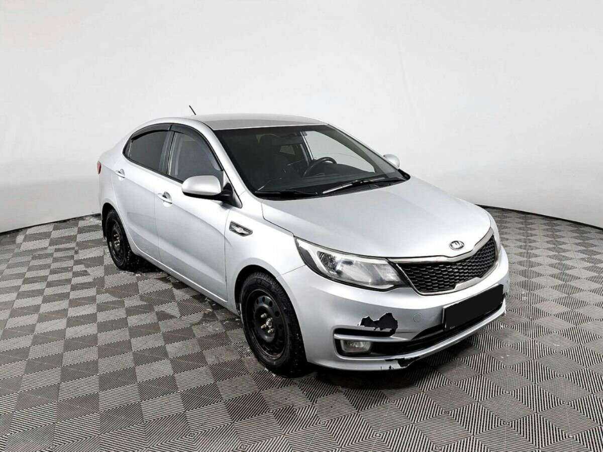 Kia Rio с пробегом — 2015 год. Фото: #2