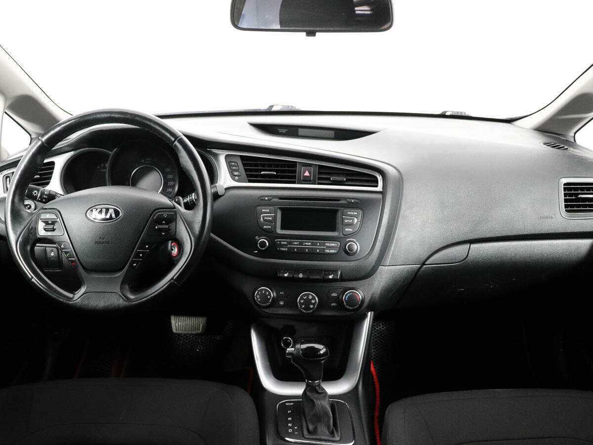 Kia Ceed с пробегом — 2016 год. Фото: #12