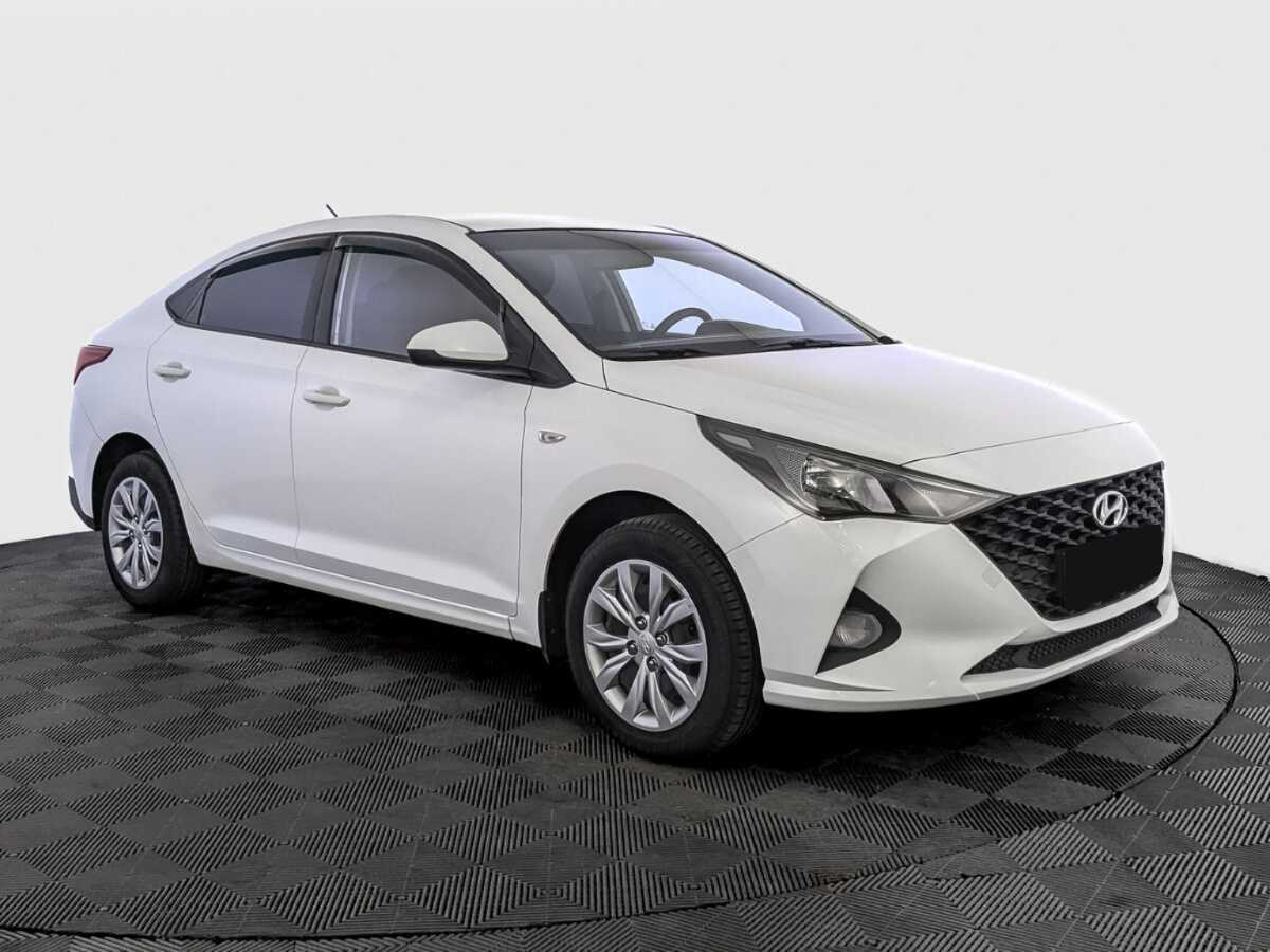 Hyundai Solaris с пробегом — 2020 год. Фото: #2