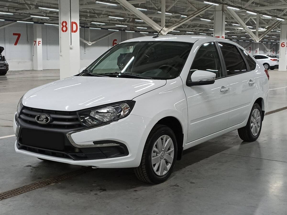 Lada (ВАЗ) Granta с пробегом — 2024 год. Посмотреть фото