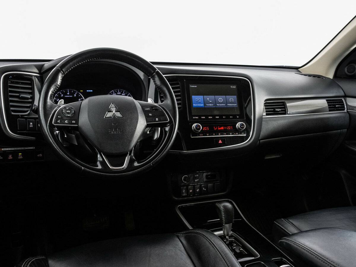 Mitsubishi Outlander с пробегом — 2020 год. Фото: #10