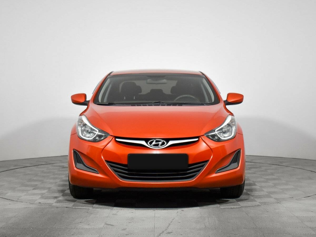 Hyundai Elantra с пробегом — 2015 год. Фото: #1