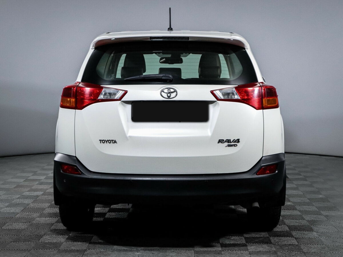 Toyota RAV4 с пробегом — 2013 год. Фото: #5