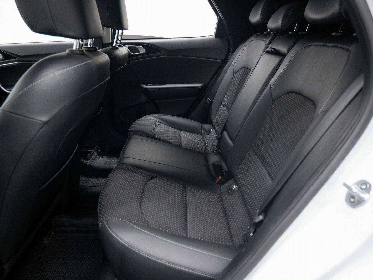 Kia XCeed с пробегом — 2020 год. Фото: #12