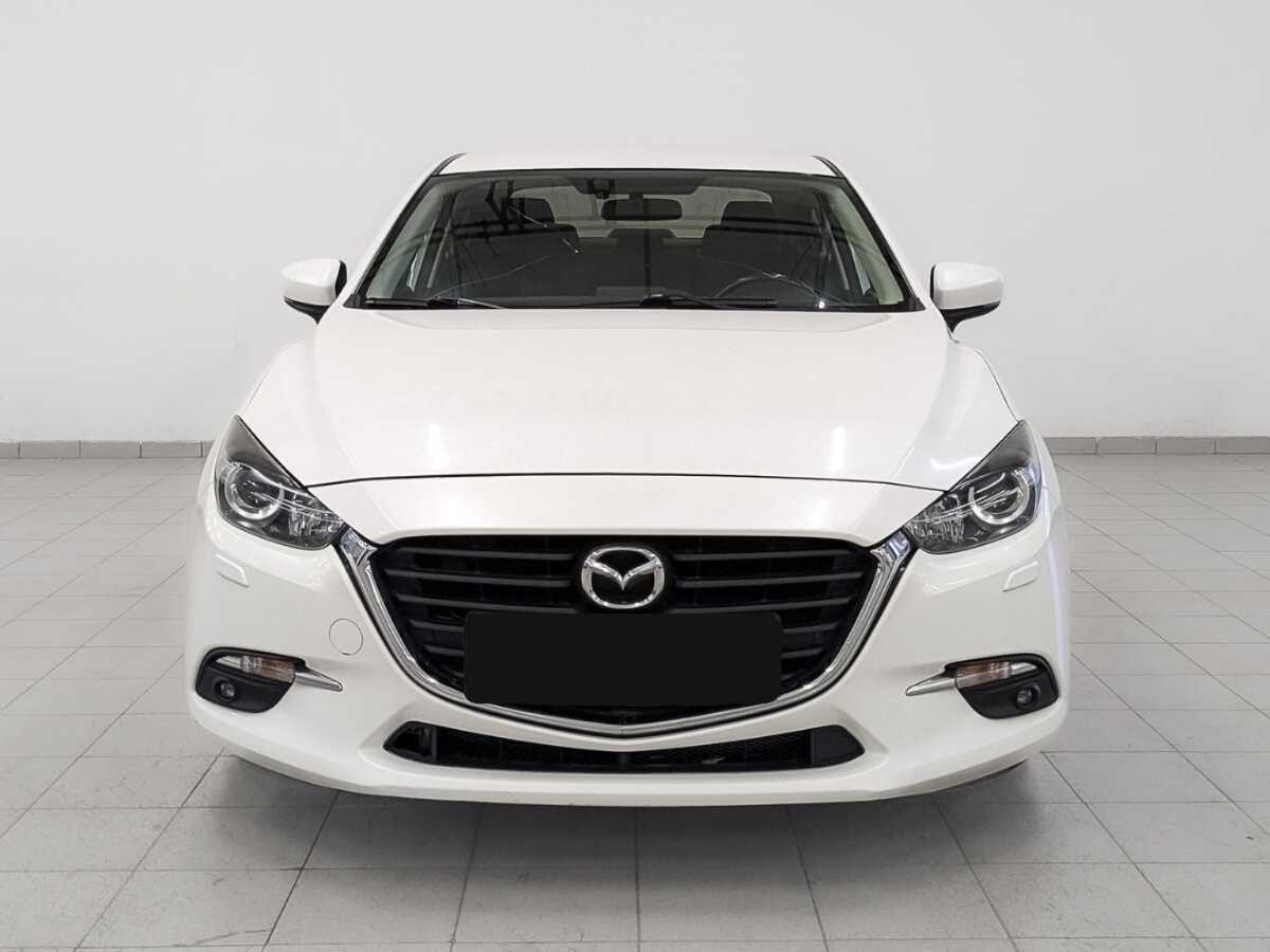 Mazda 3 с пробегом — 2018 год. Фото: #1