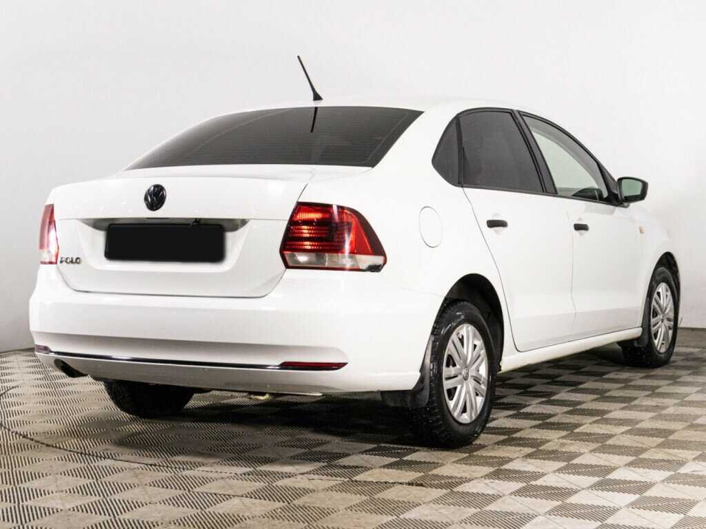 Volkswagen Polo с пробегом — 2016 год. Фото: #4
