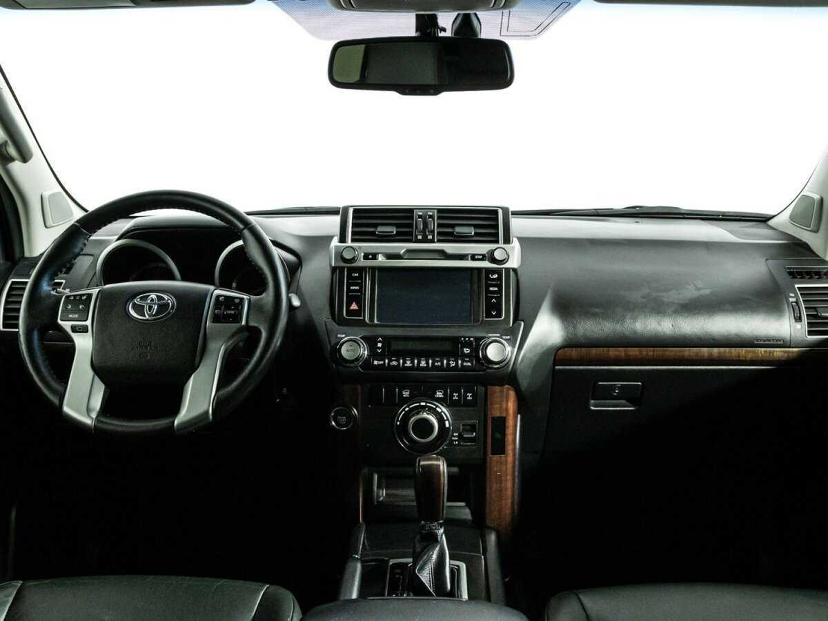 Toyota Land Cruiser Prado с пробегом — 2014 год. Фото: #12