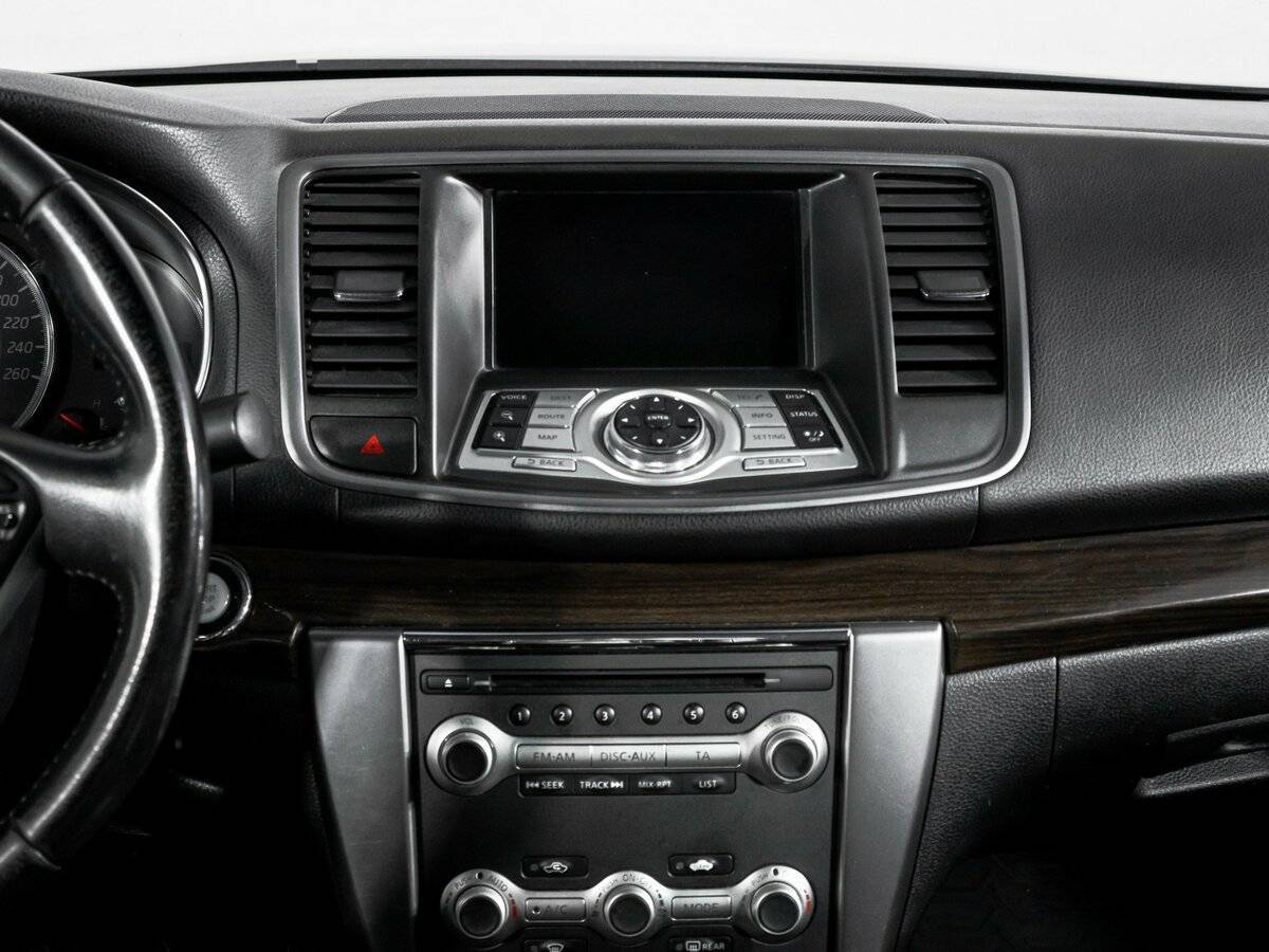 Nissan Teana с пробегом — 2012 год. Фото: #12