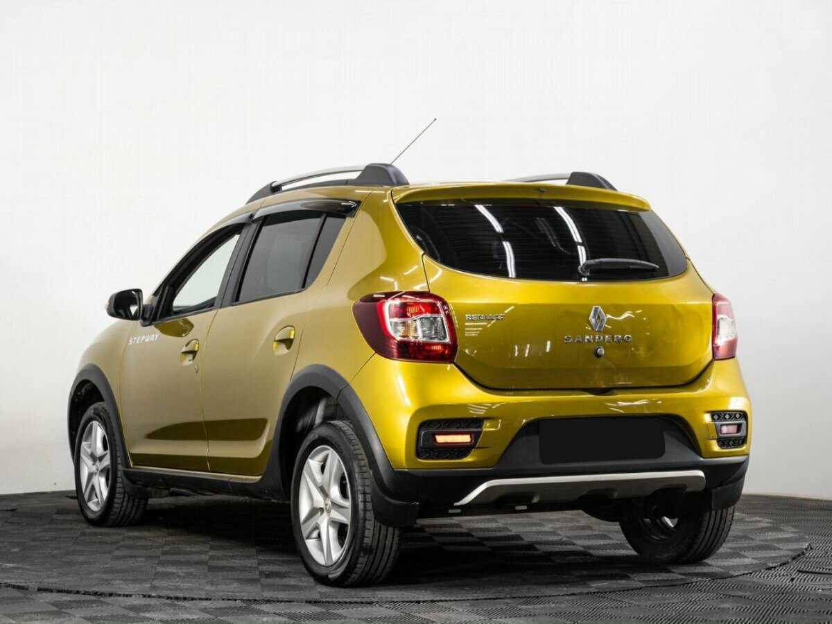 Renault Sandero с пробегом — 2017 год. Фото: #5