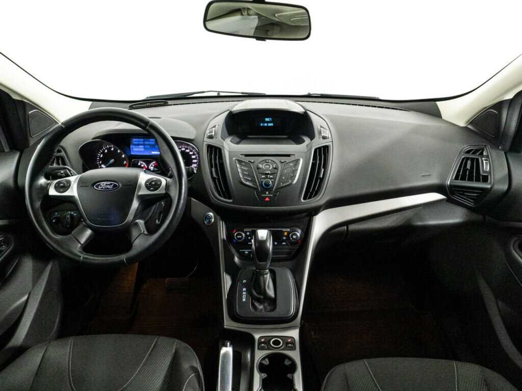 Ford Kuga с пробегом — 2016 год. Фото: #12