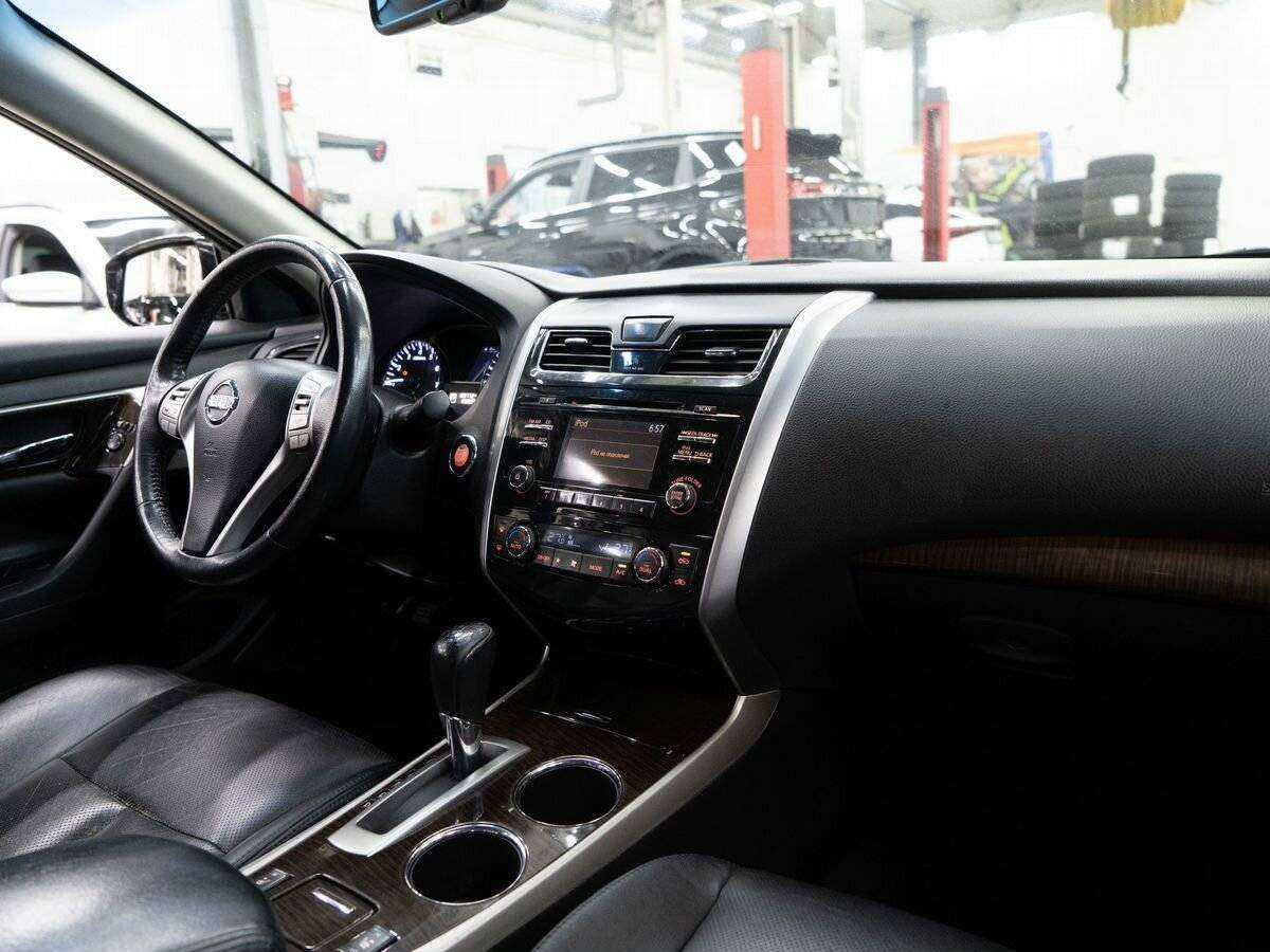 Nissan Teana с пробегом — 2014 год. Фото: #15