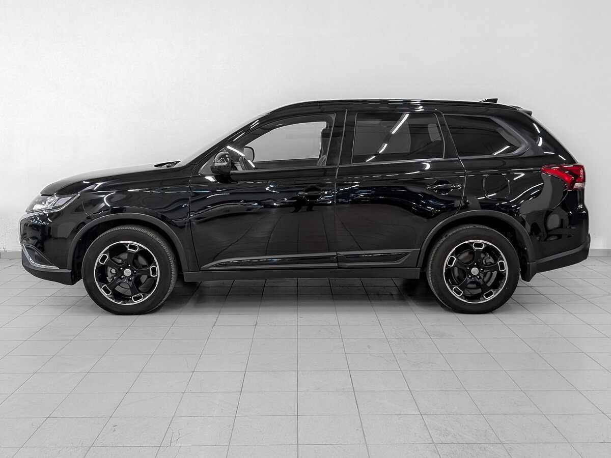 Mitsubishi Outlander с пробегом — 2021 год. Фото: #7