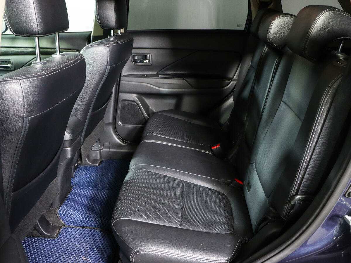Mitsubishi Outlander с пробегом — 2018 год. Фото: #7