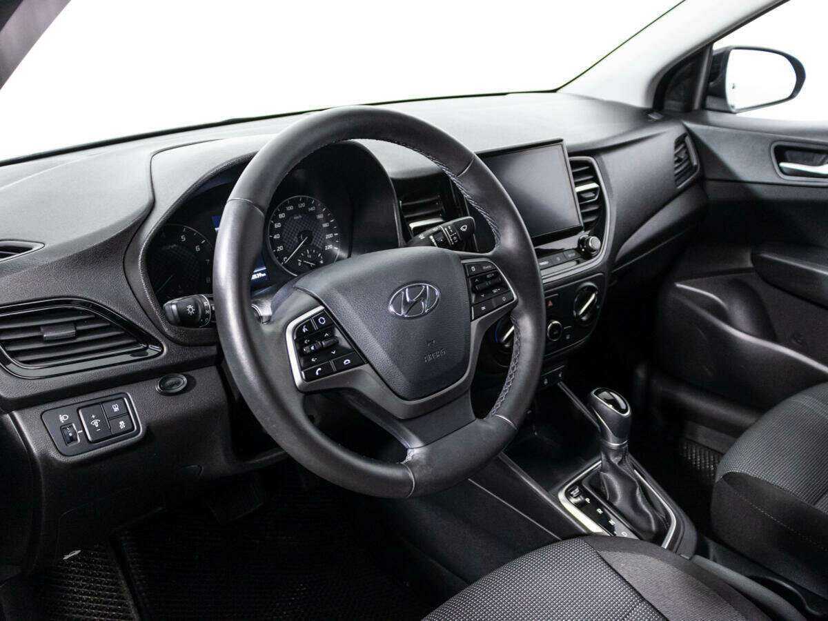 Hyundai Solaris с пробегом — 2021 год. Фото: #10