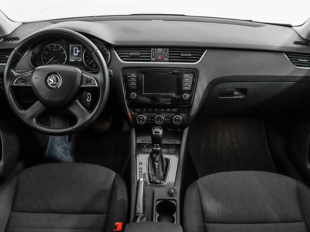 Skoda Octavia с пробегом — 2014 год. Фото: #11