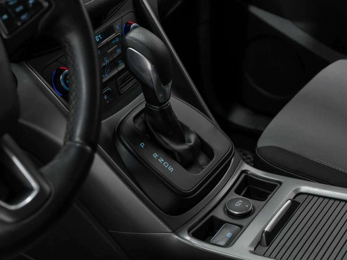 Ford Kuga с пробегом — 2016 год. Фото: #15