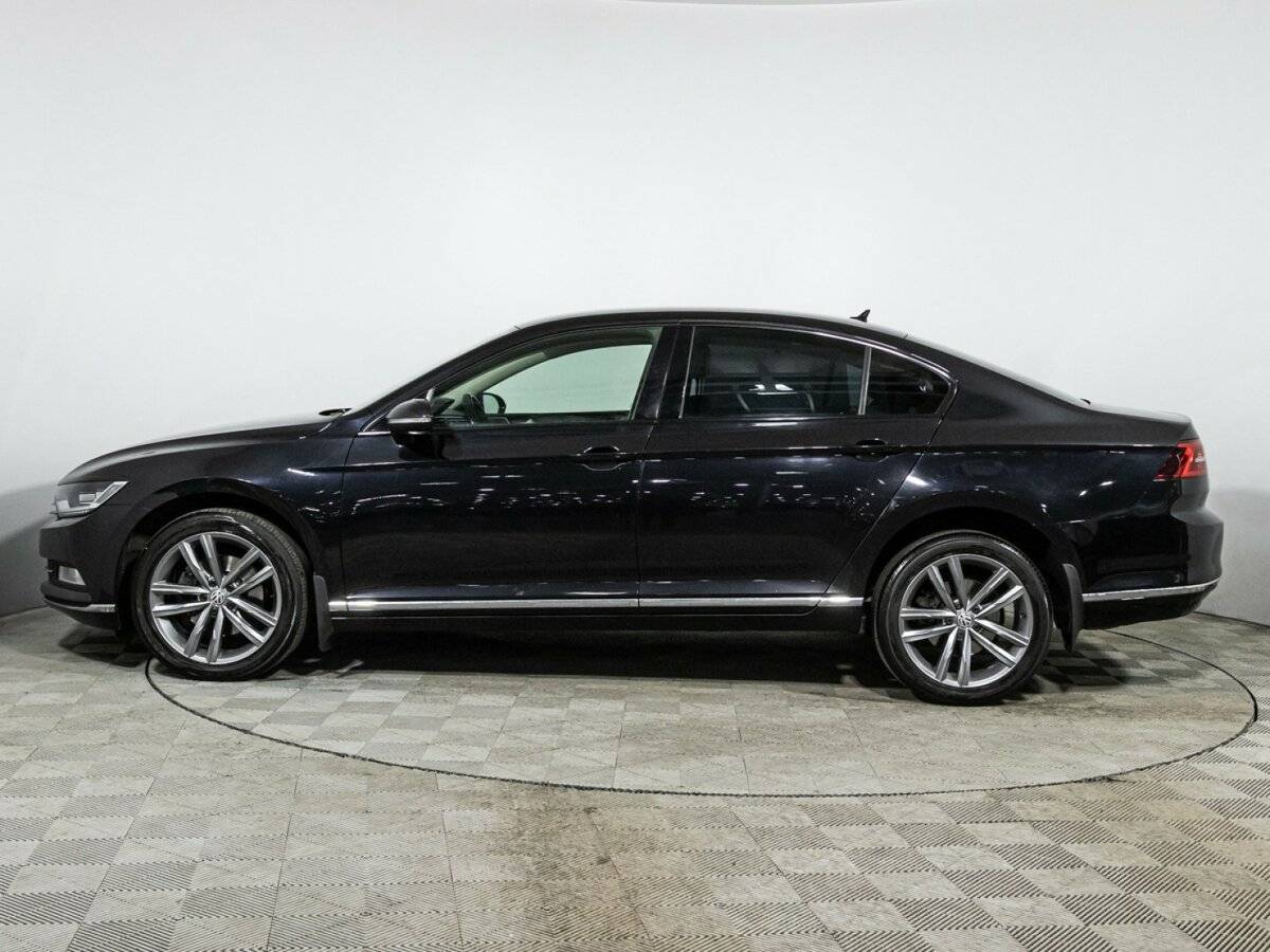 Volkswagen Passat с пробегом — 2016 год. Фото: #7
