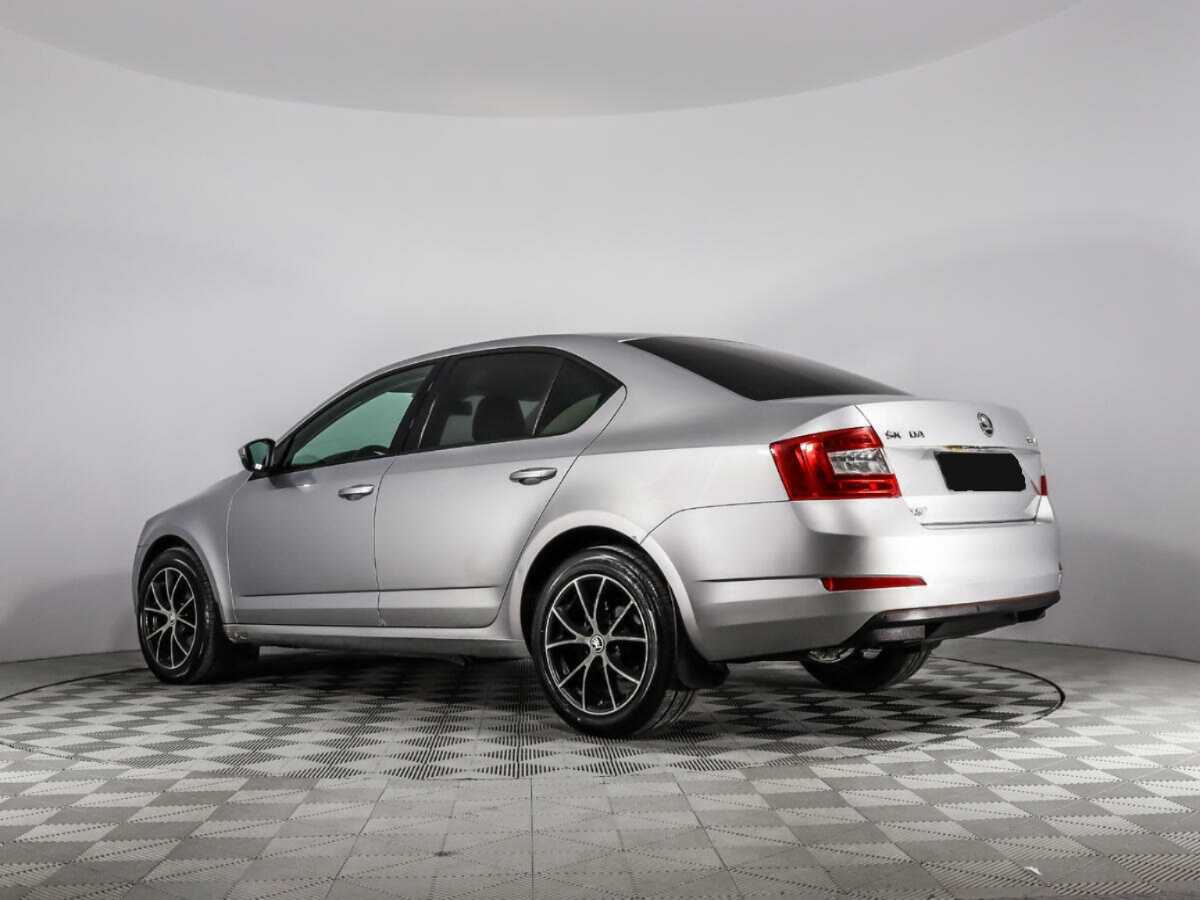 Skoda Octavia с пробегом — 2014 год. Фото: #6
