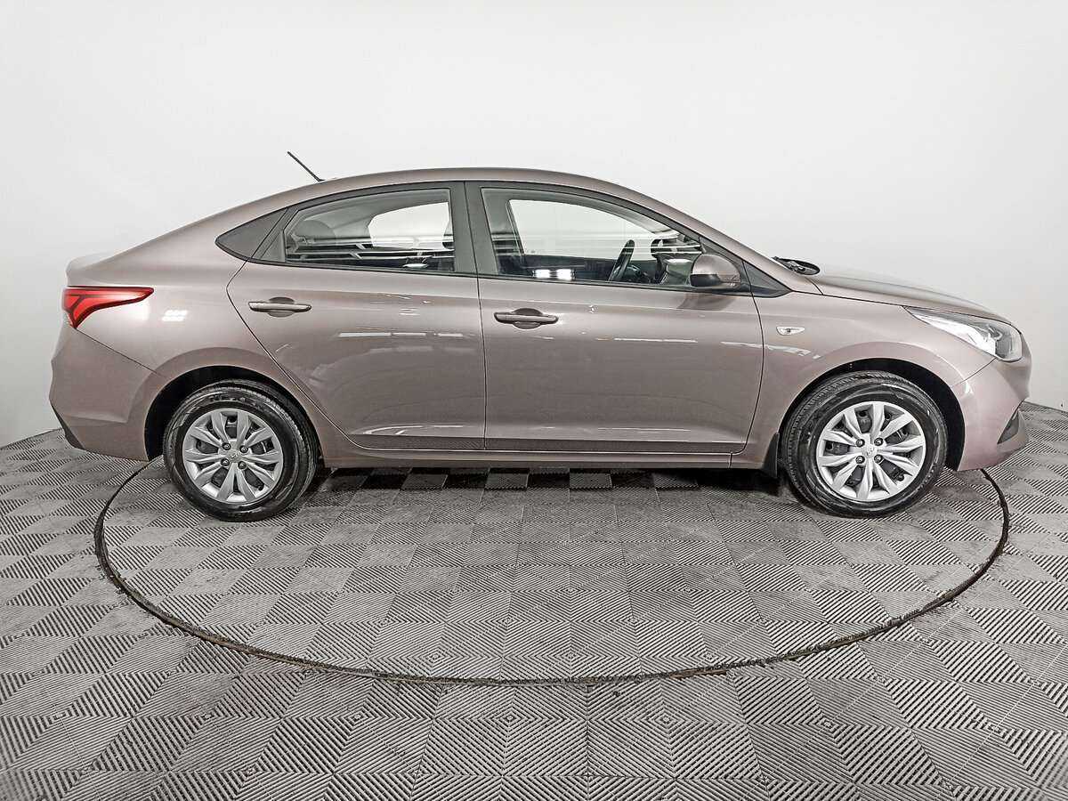 Hyundai Solaris с пробегом — 2020 год. Фото: #3