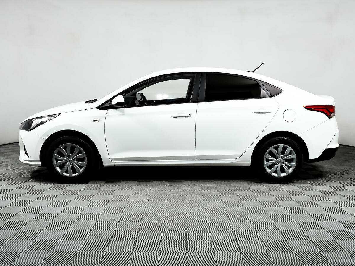 Hyundai Solaris с пробегом — 2020 год. Фото: #7
