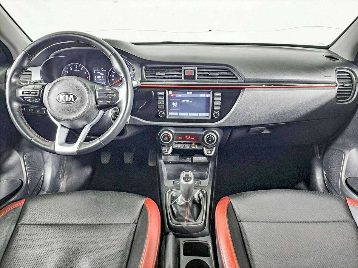 Kia Rio с пробегом — 2020 год. Фото: #11