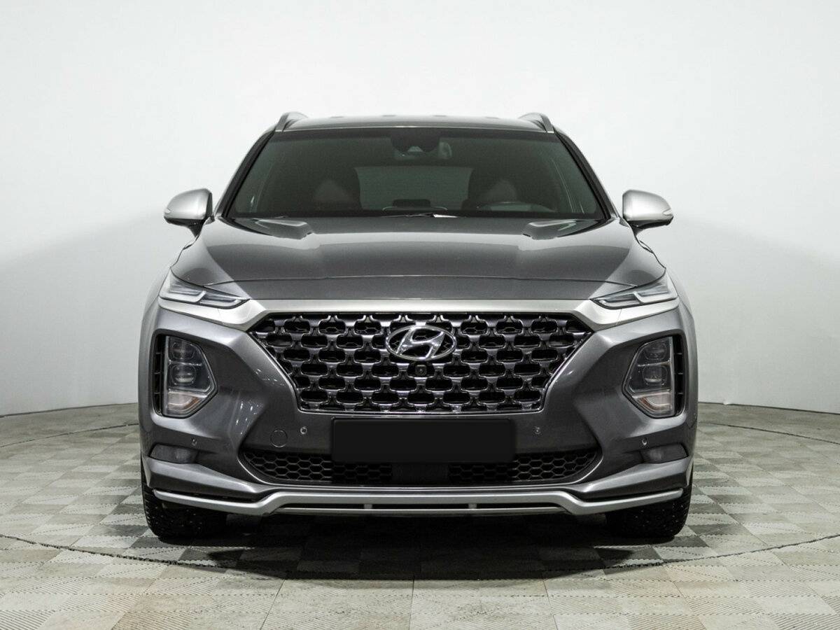 Hyundai Santa Fe с пробегом — 2019 год. Фото: #1