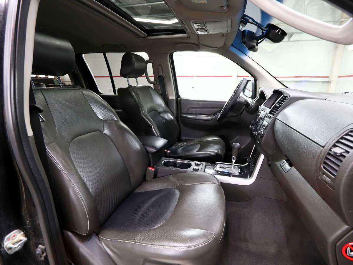 Nissan Pathfinder с пробегом — 2012 год. Фото: #6