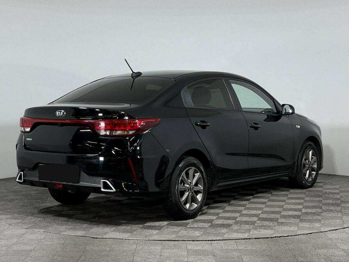 Kia Rio с пробегом — 2021 год. Фото: #4