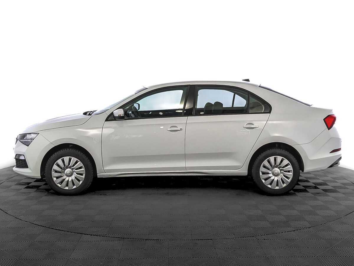 Skoda Rapid с пробегом — 2021 год. Фото: #7
