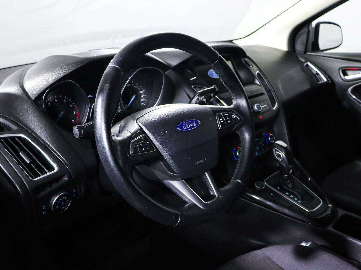Ford Focus с пробегом — 2017 год. Фото: #11