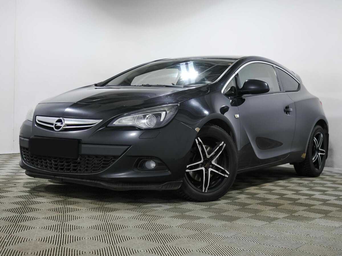Opel Astra с пробегом — 2012 год. Фото: #0