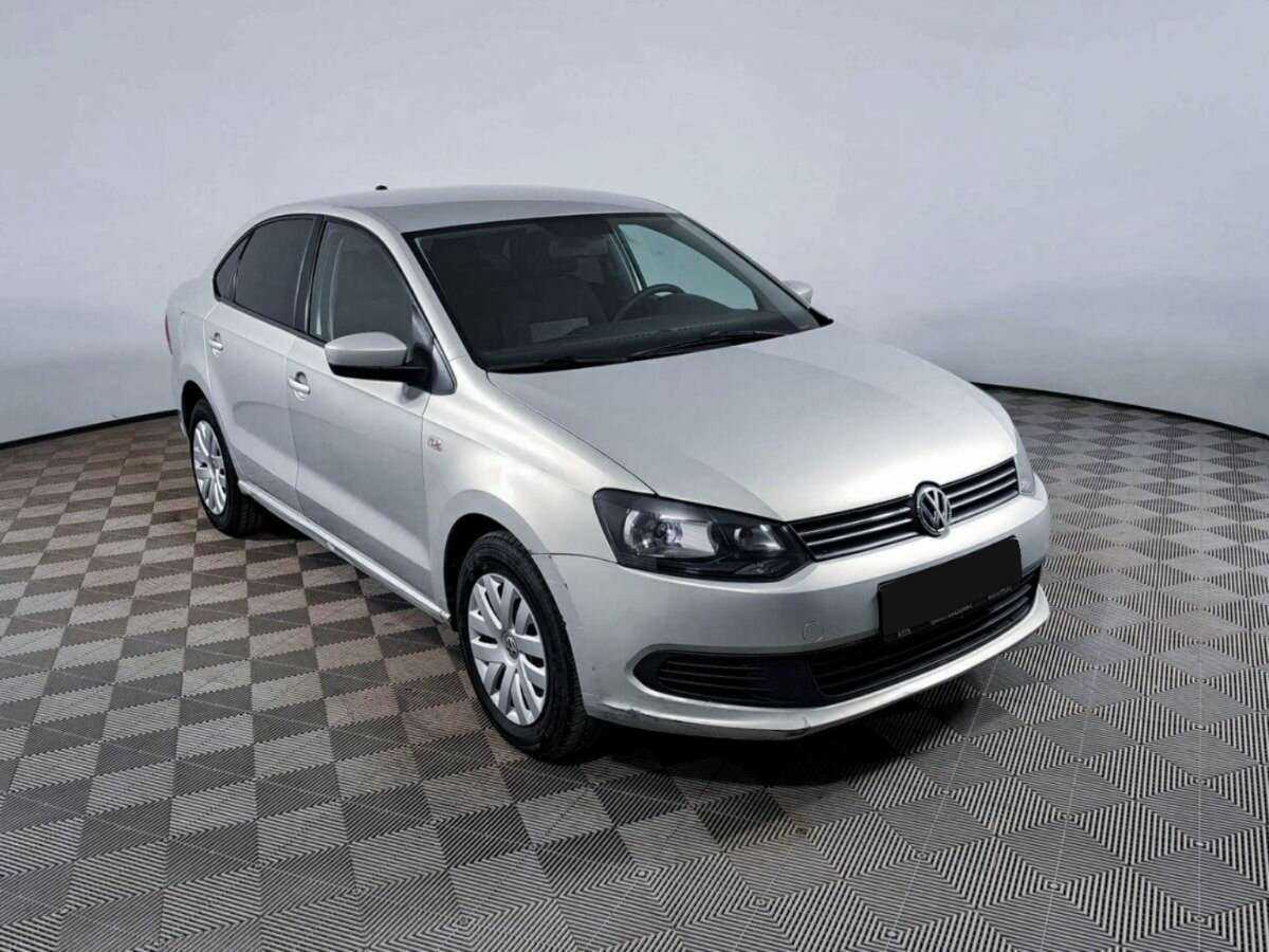 Volkswagen Polo с пробегом — 2012 год. Фото: #2