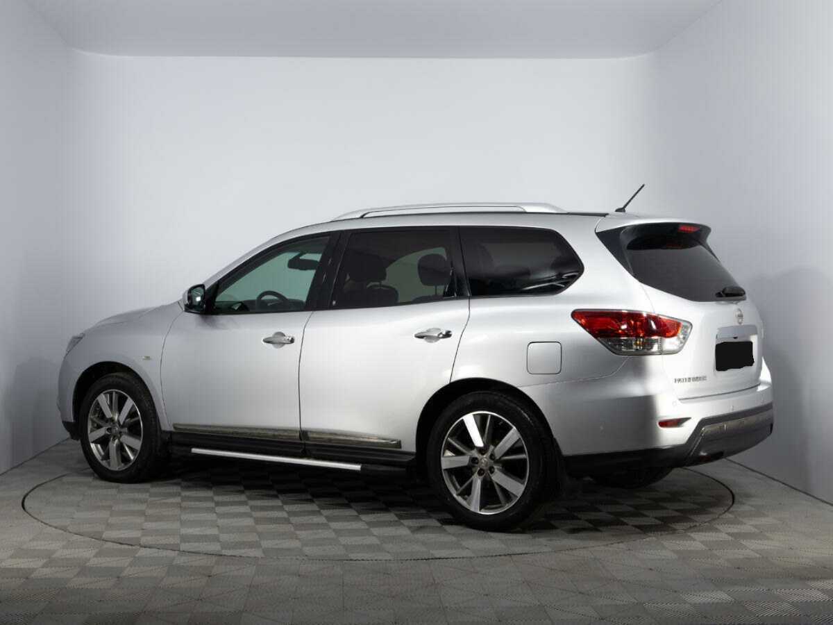 Nissan Pathfinder с пробегом — 2015 год. Фото: #6