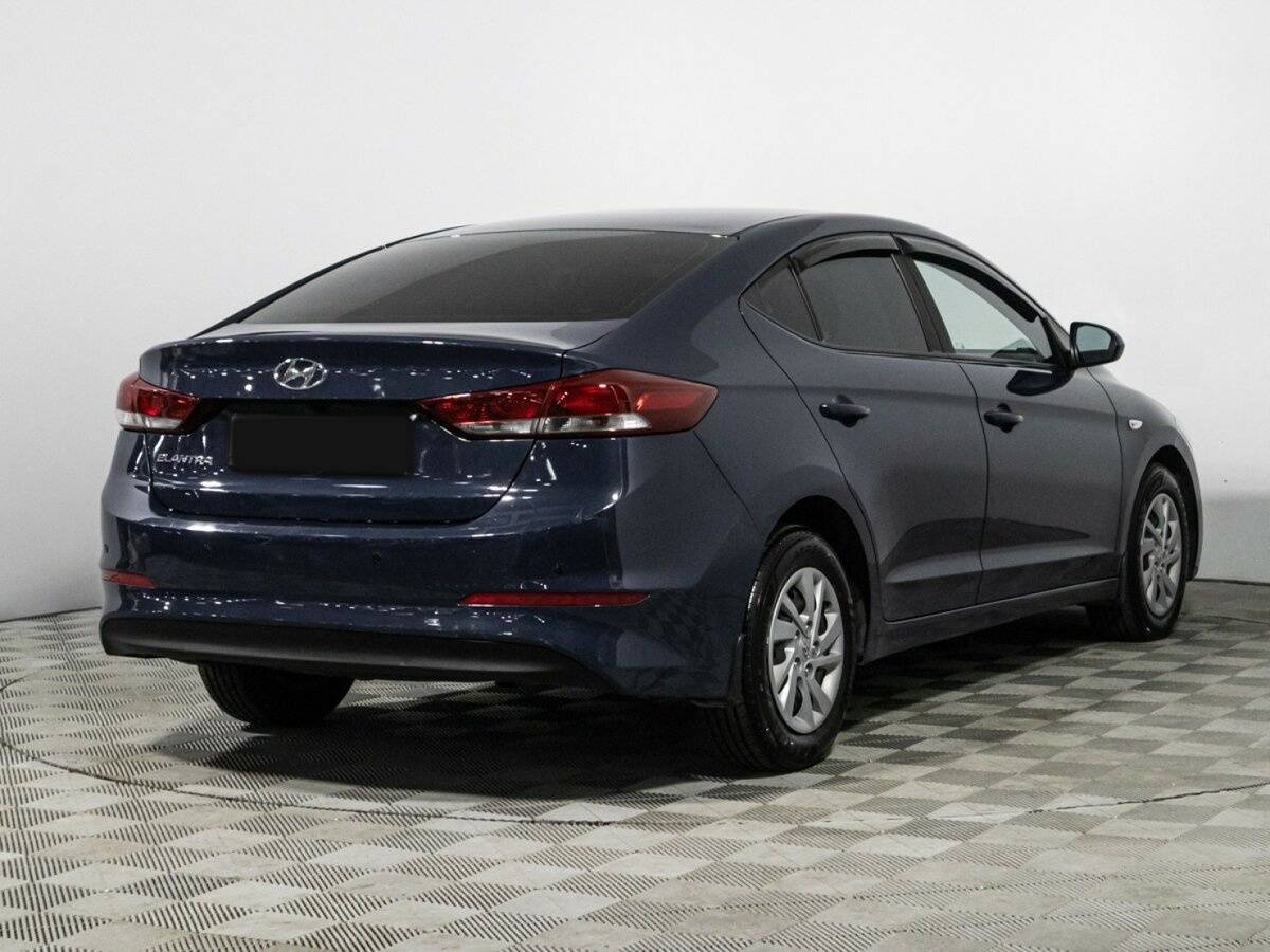 Hyundai Elantra с пробегом — 2016 год. Фото: #4