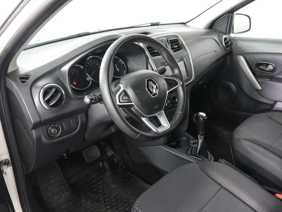 Renault Logan с пробегом — 2019 год. Фото: #8