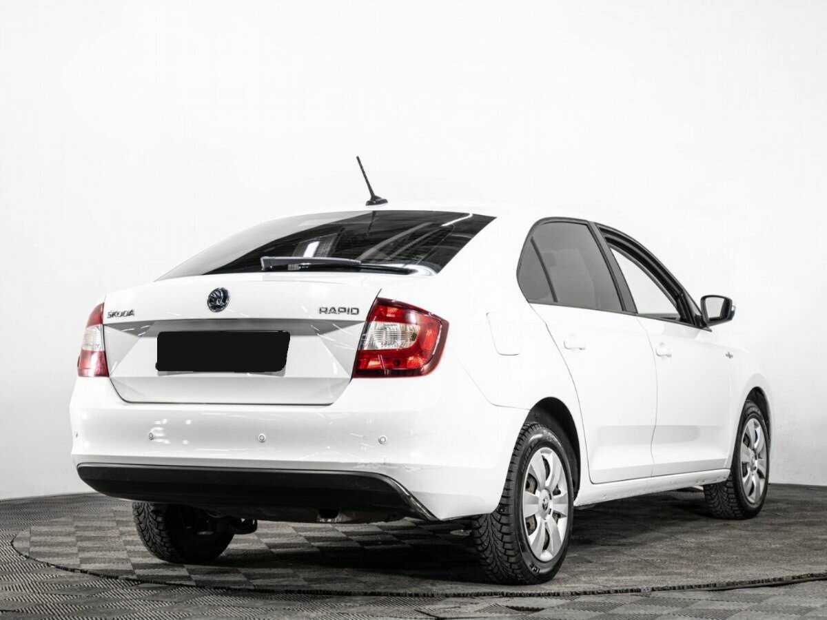 Skoda Rapid с пробегом — 2019 год. Фото: #3