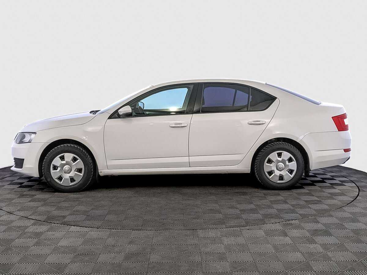 Skoda Octavia с пробегом — 2015 год. Фото: #7