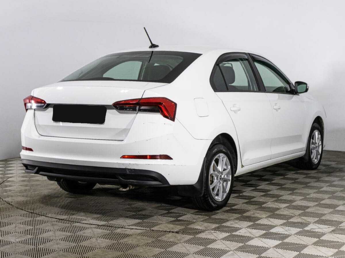 Skoda Rapid с пробегом — 2021 год. Фото: #4