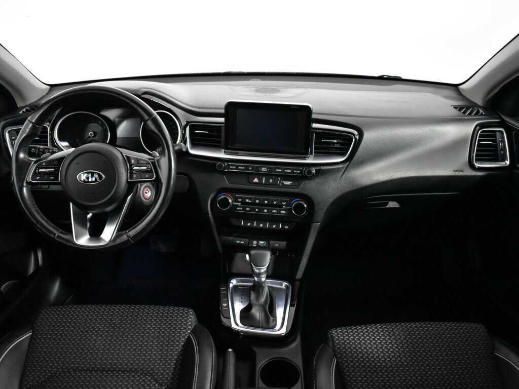 Kia Ceed с пробегом — 2018 год. Фото: #11