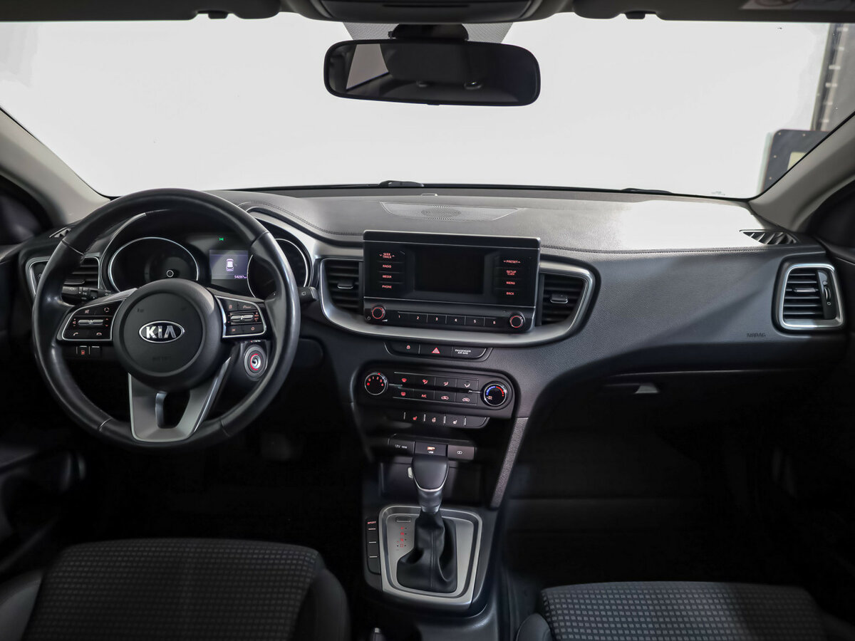 Kia Ceed с пробегом — 2020 год. Фото: #7