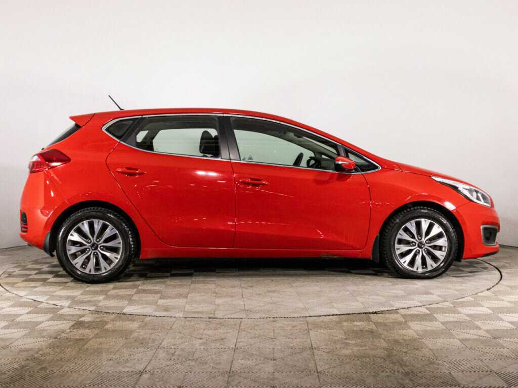 Kia Ceed с пробегом — 2015 год. Фото: #3