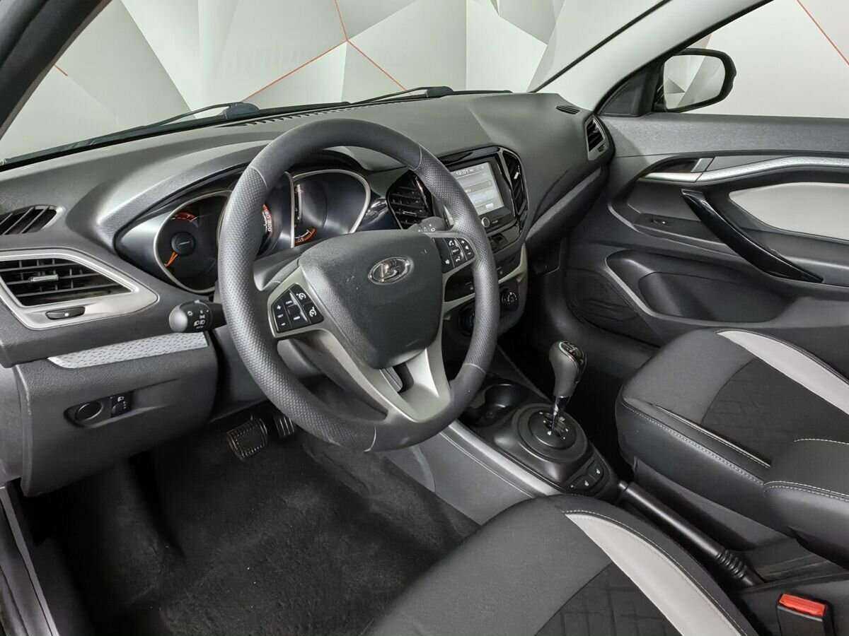 Lada (ВАЗ) Vesta с пробегом — 2019 год. Фото: #13