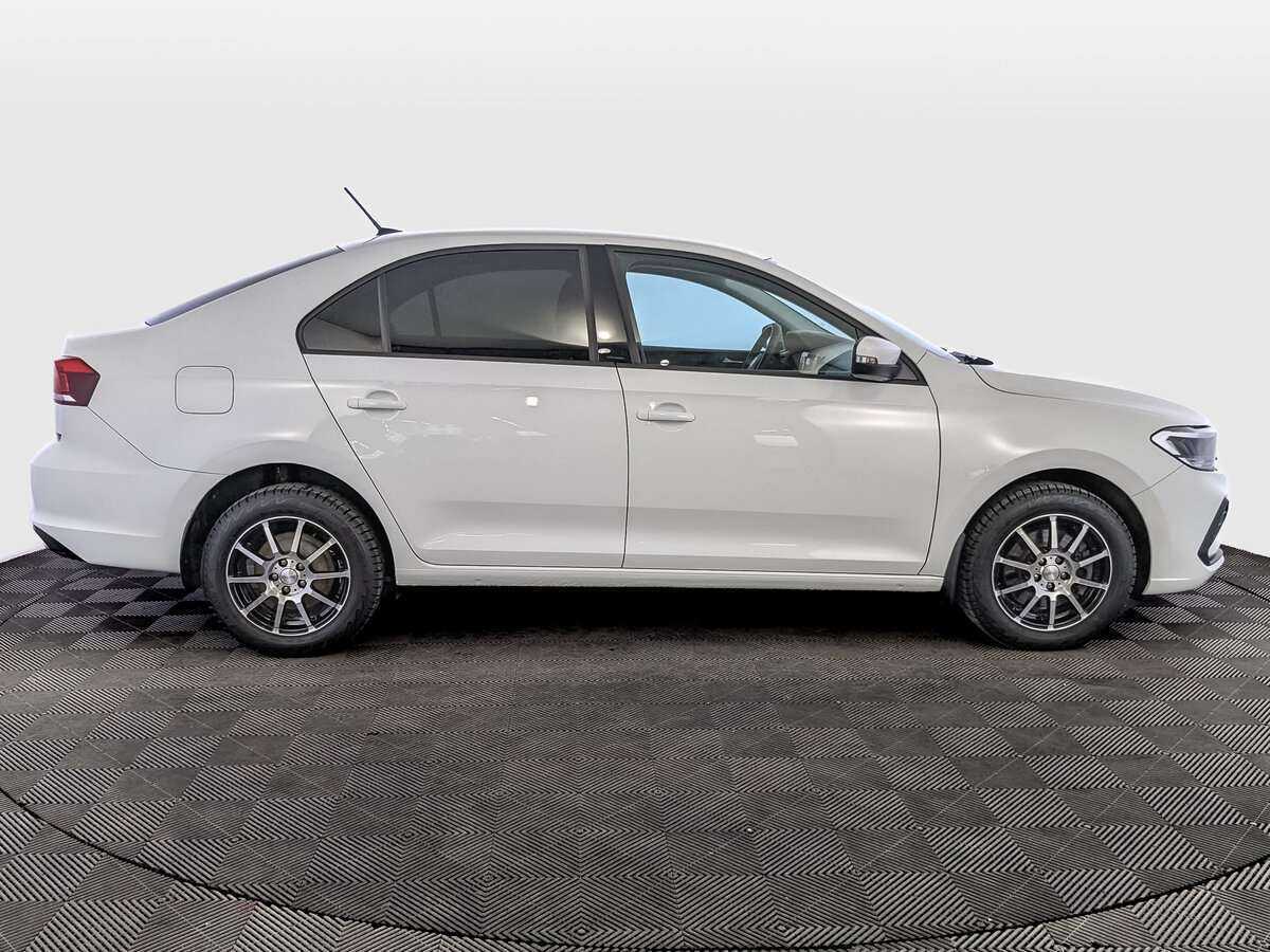Volkswagen Polo с пробегом — 2020 год. Фото: #3