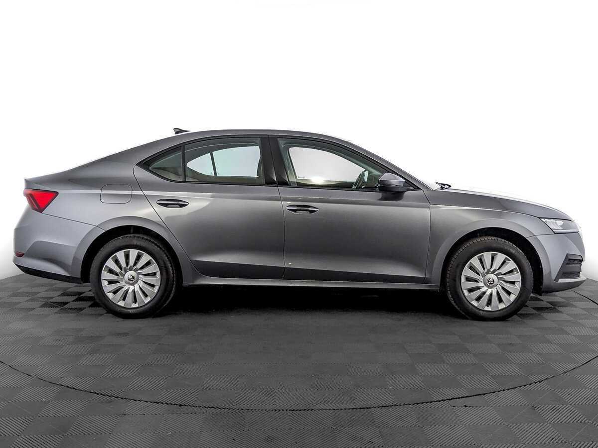 Skoda Octavia с пробегом — 2021 год. Фото: #3