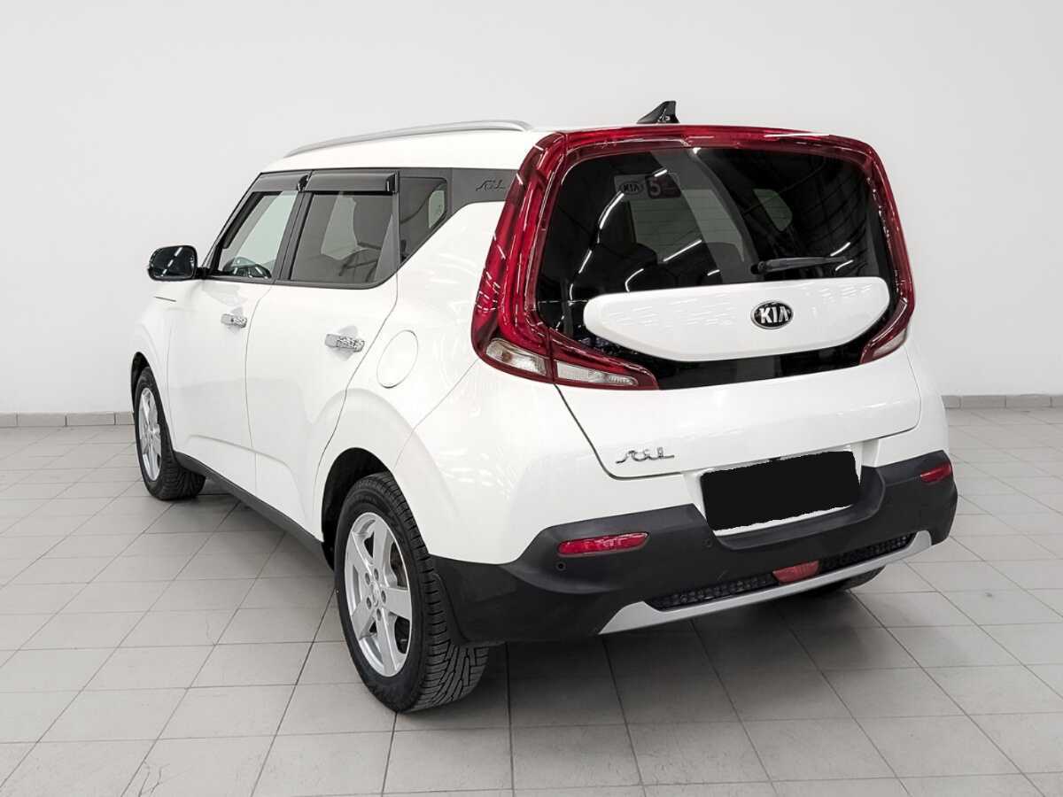 Kia Soul с пробегом — 2021 год. Фото: #6
