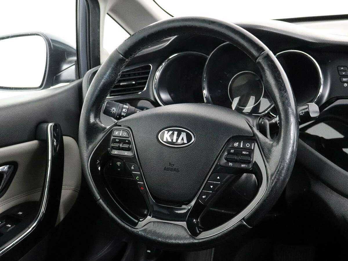 Kia Ceed с пробегом — 2013 год. Фото: #12