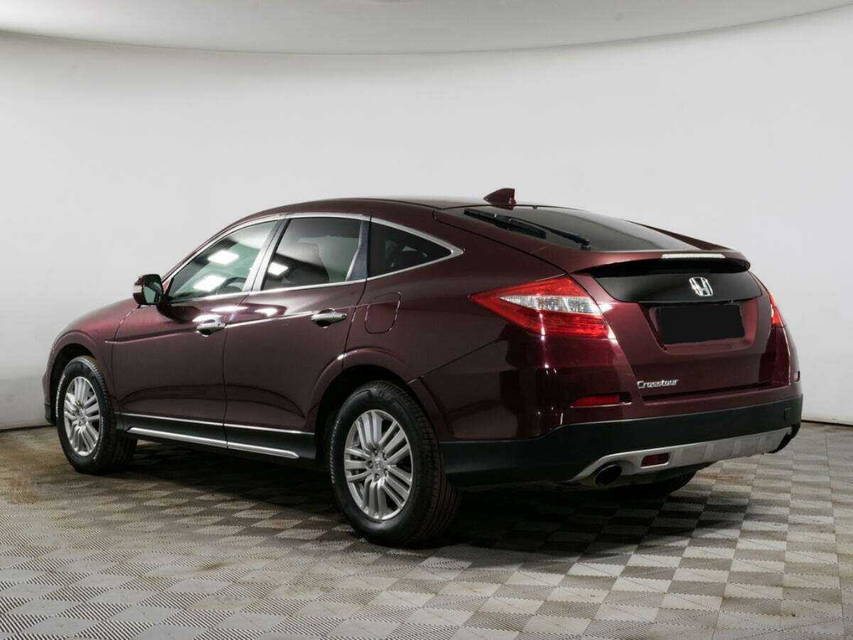Honda Crosstour с пробегом — 2014 год. Фото: #6